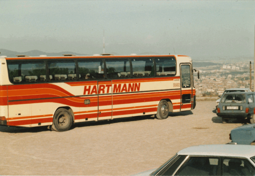 hartmann-bus-throwback- (2) hartmann-bus-throwback- (2)
